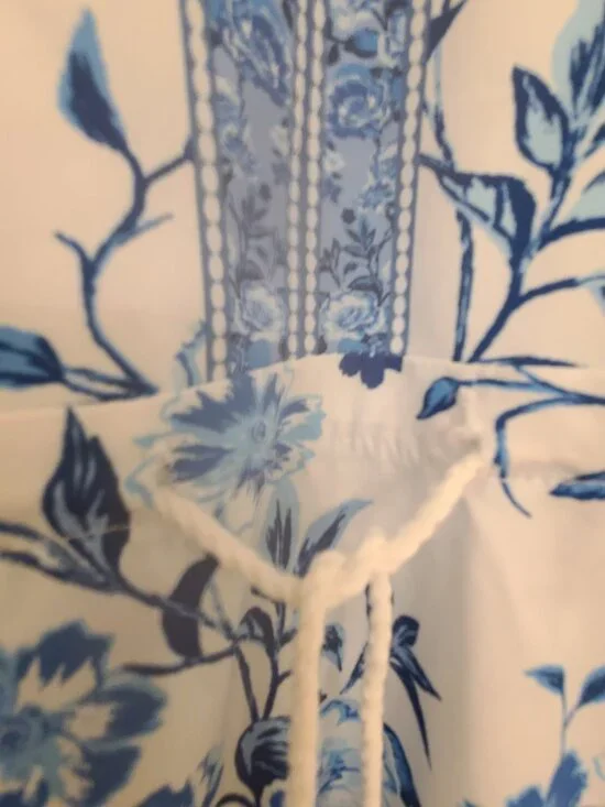 Blue and White Floral Tunic - Picture 4 of 4